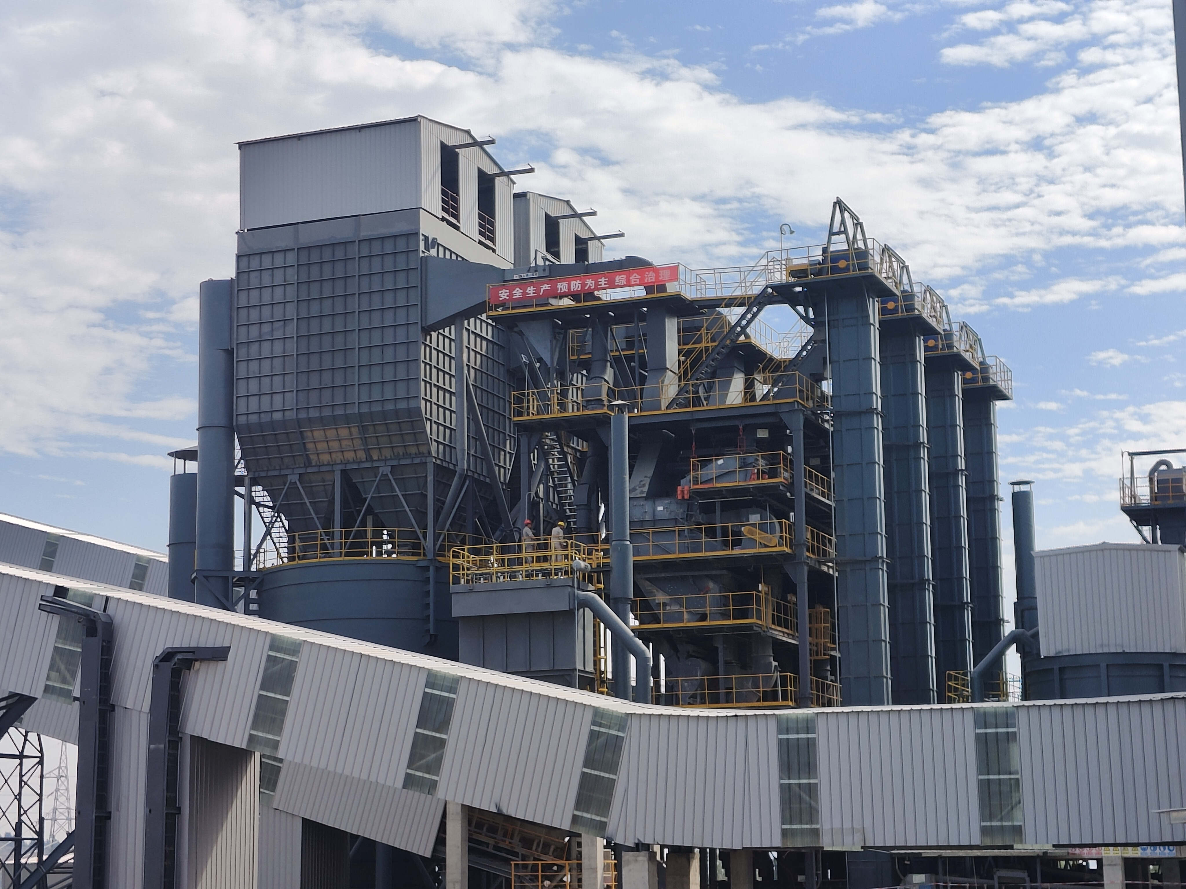 28項大型基礎建設工程獲批，制砂樓助力企業(yè)提高砂石品質(zhì)